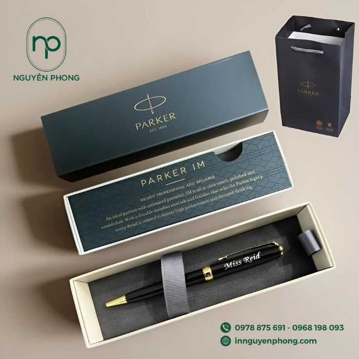 Mẫu hộp đựng bút kèm túi giấy